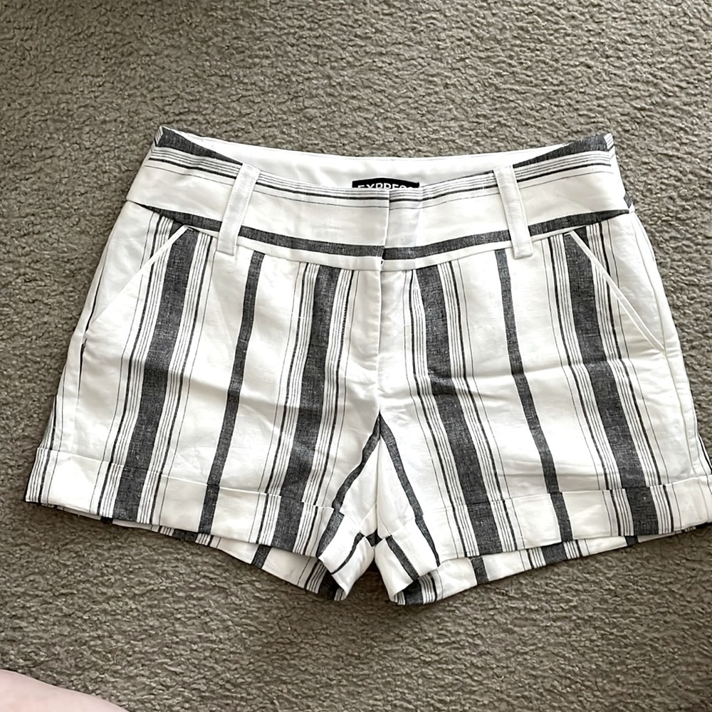 Mid-Rise Striped Shorts